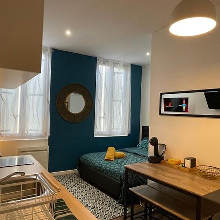 Appartamento Chez Jean-Yves Et Zoe - La Boheme - Au Calme, Tres Propre, Proche Parkings Niort Esterno foto